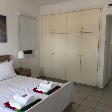 Kings Palace - Spacious 2-bed With Sea Views And Large Patio * Paphos